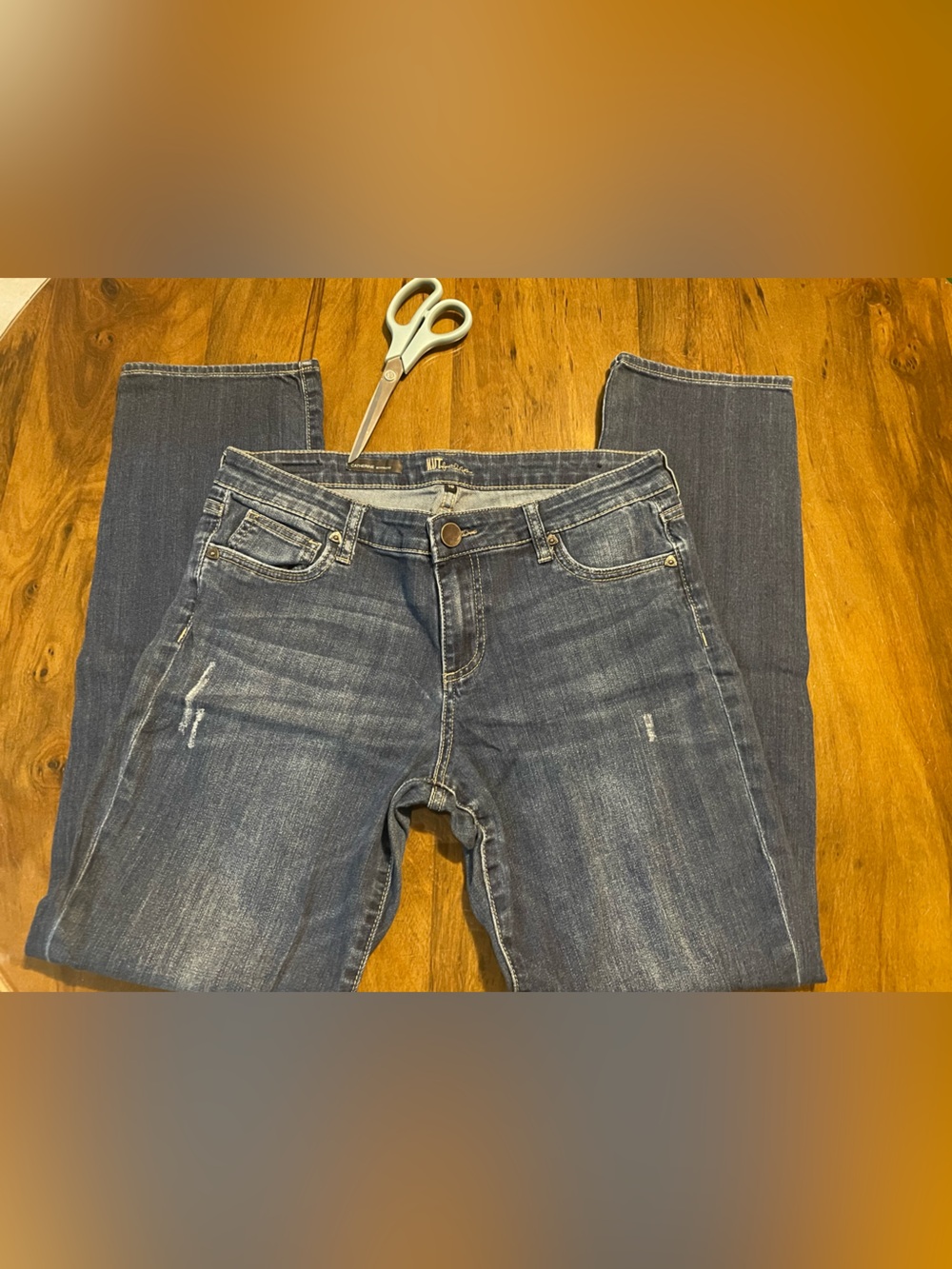 Kut from the Kloth Catherine Boyfriend Jeans Dark Wash Distressed Size 10